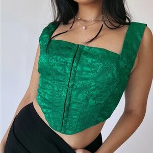Princess Polly Green Day Dreaming Sleeveless Paisley Print Fitted Crop Top Sz 4